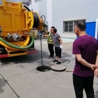 苏州清理污水池 槽罐车抽污泥 5吨吸污车 抽粪公司
