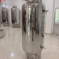 衡水市鸿谦卧式无菌水箱无菌水箱厂家只为品质优品价低